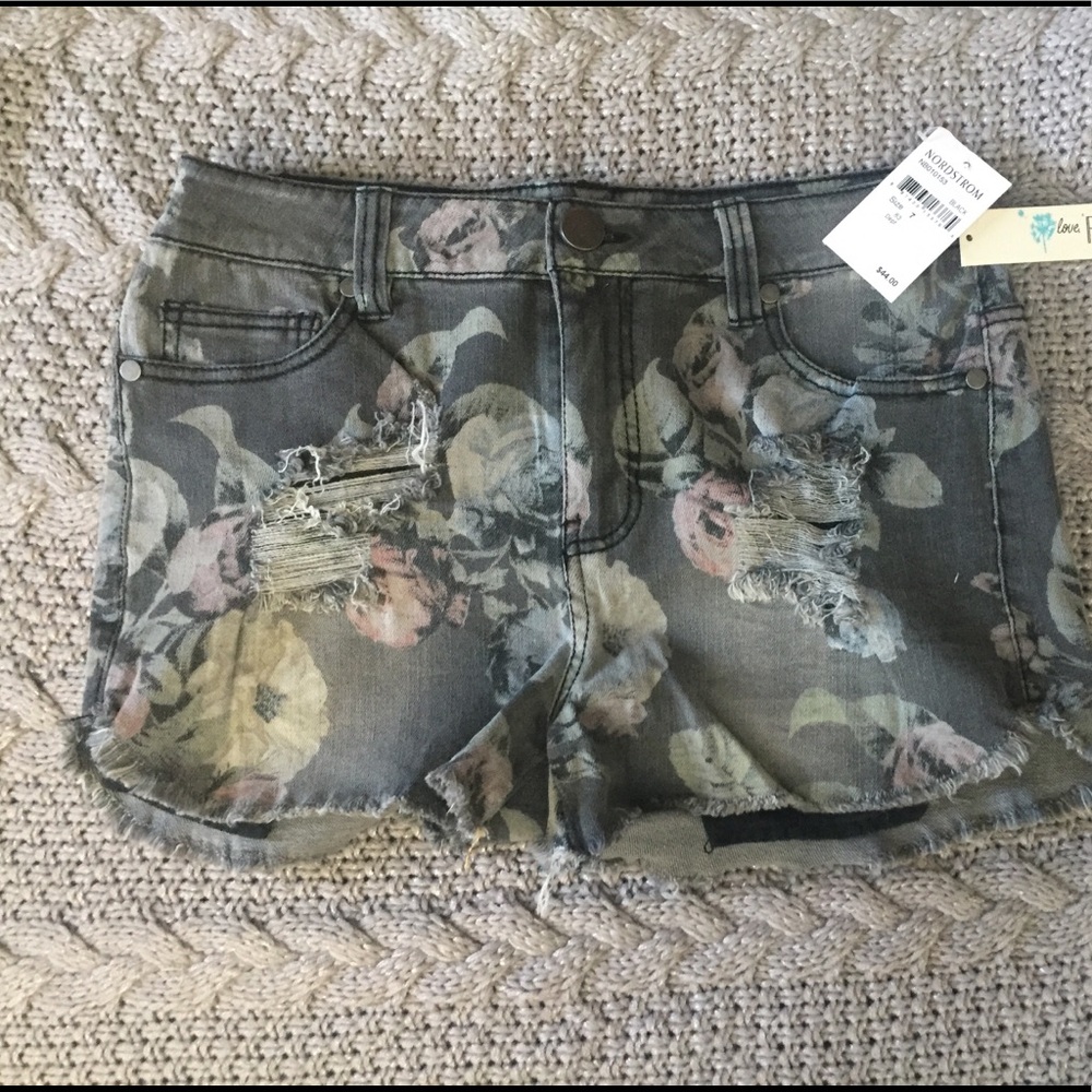 Shorts (NWT)